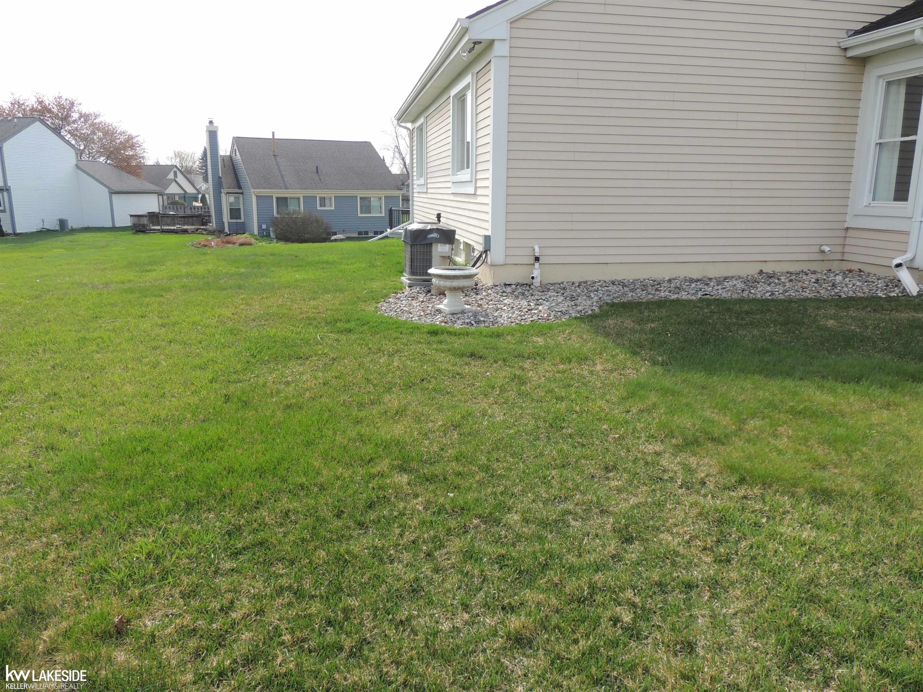 1600 Stonecrest Drive Rochester, MI 48307 - Photo 35 of 36 50168703-b39a868d-df9d-4ff2-9a8c-c54f032d351c.JPG