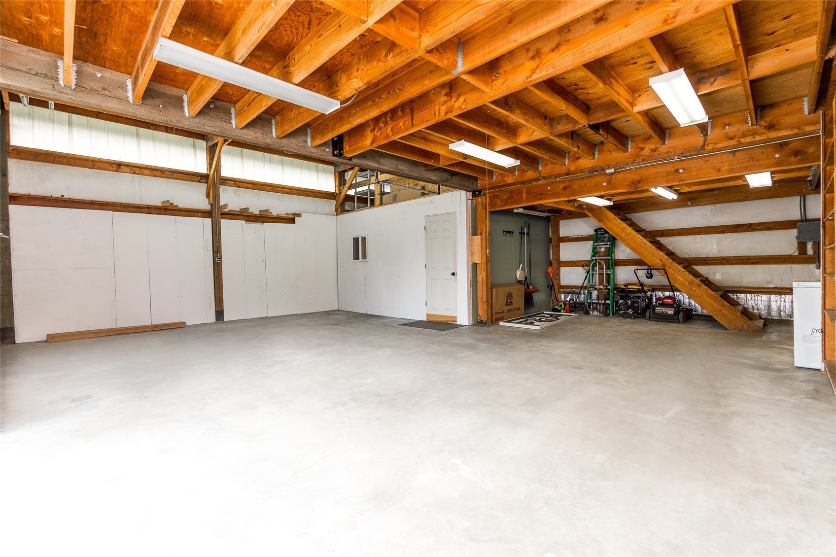 13205 173rd Avenue Southeast Renton, WA 98059 - Photo 36 of 40 Gallery Image 36
