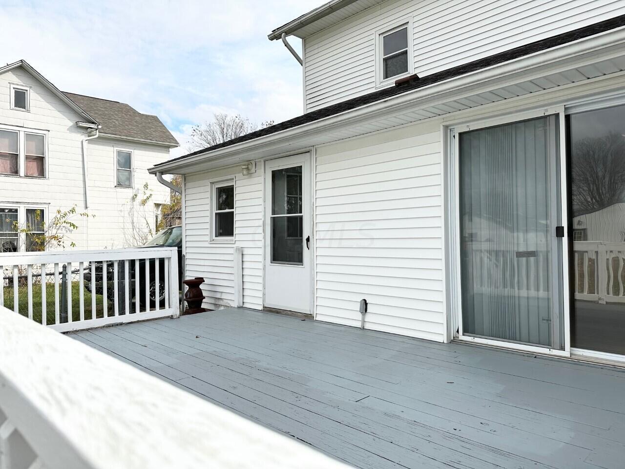 109 Maple Street Hebron, OH 43025 - Photo 25 of 31 Rear Deck