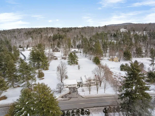 $825,000 | 1490 Pucker Street, Stowe, VT 05672