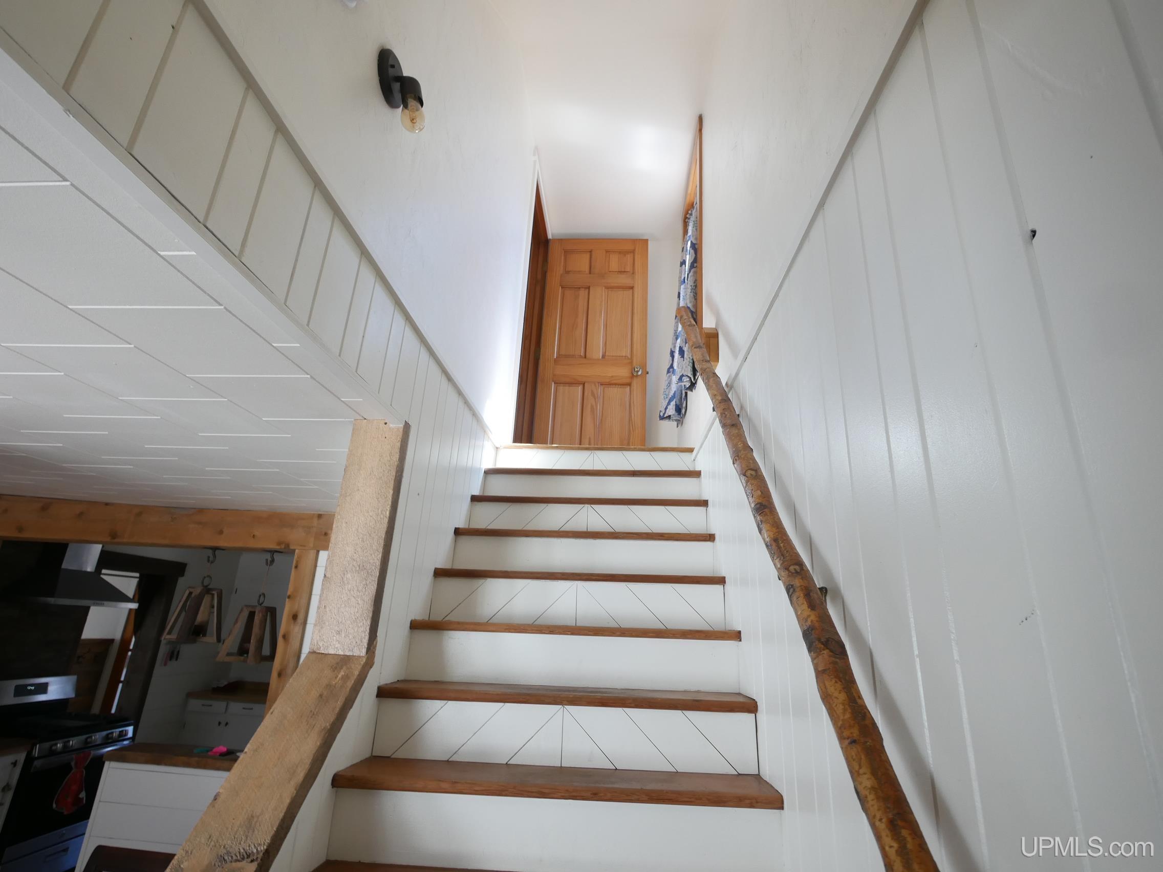 15411 North Superior Road Houghton, MI 49931 - Photo 14 of 24