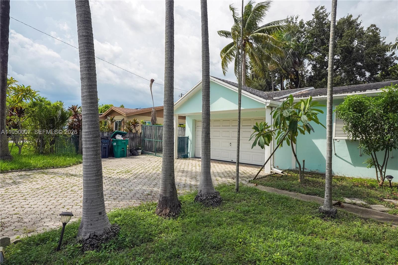 11121 Southwest 203rd Terrace Miami, FL 33189 - Photo 3 of 38