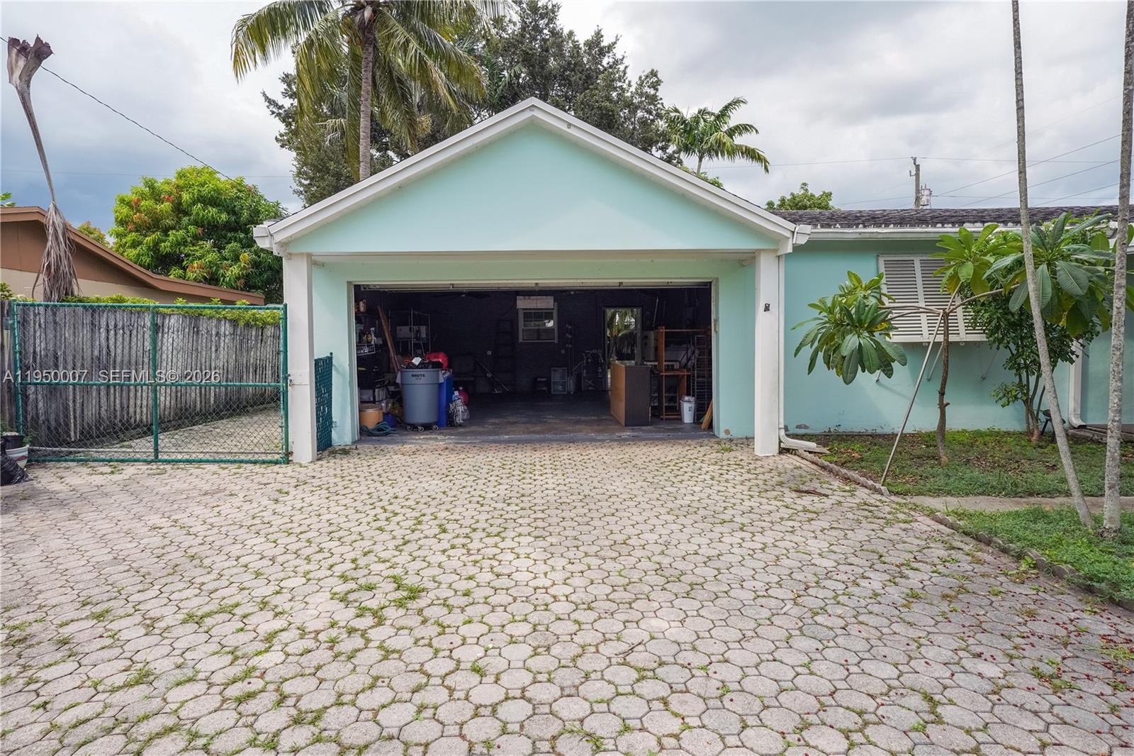 11121 Southwest 203rd Terrace Miami, FL 33189 - Photo 36 of 38