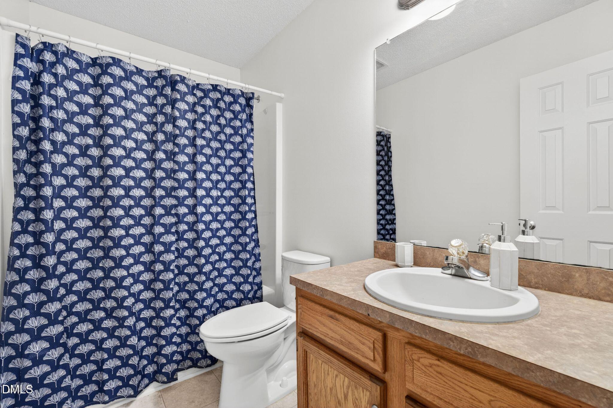 2733 Glastonbury Road Apex, NC 27539 - Photo 20 of 35 56_DSC05191