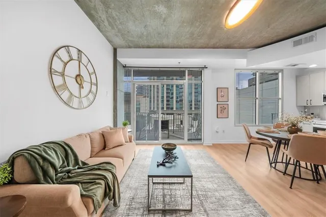 $300,000 | 250 Pharr Road Northeast, Unit 704, Atlanta, GA 30305