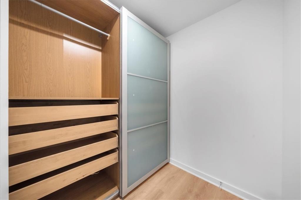 250 Pharr Road Northeast, Unit 704 Atlanta, GA 30305 - Photo 32 of 53 a view of entryway