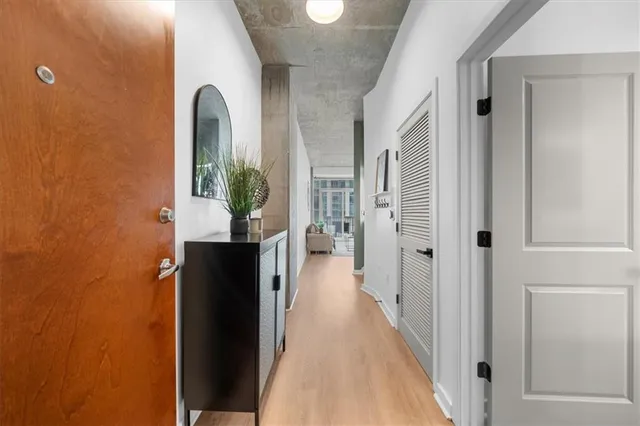 $300,000 | 250 Pharr Road Northeast, Unit 704, Atlanta, GA 30305