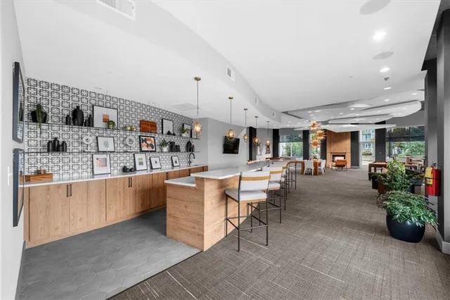 $300,000 | 250 Pharr Road Northeast, Unit 704, Atlanta, GA 30305