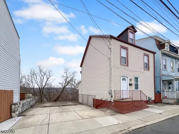 $239,900 | 214 Washington Street, Phillipsburg, NJ 08865