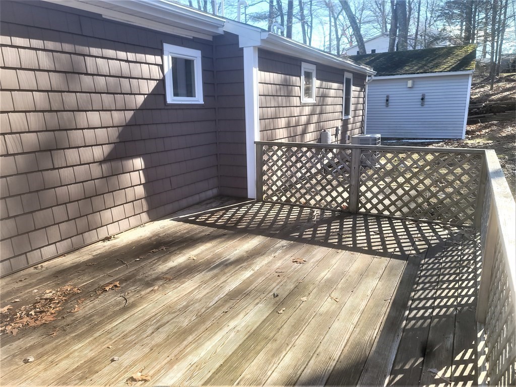 21 Kimball Road Amesbury, MA 01913 - Photo 5 of 23 a view of a house