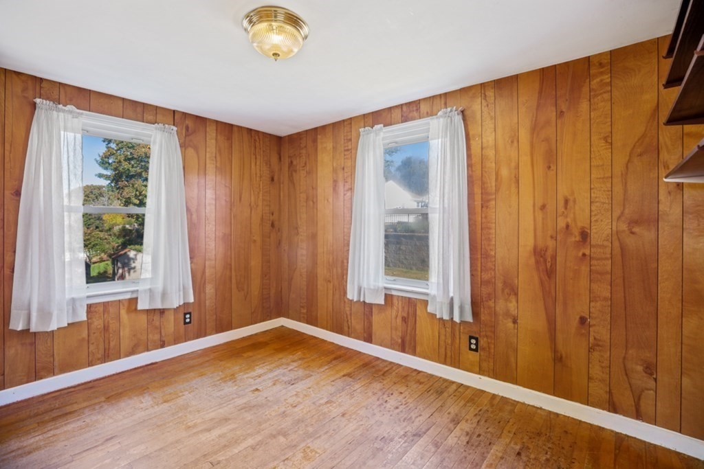 54 Gilman Road Waltham, MA 02452 - Photo 11 of 20 Gallery Image 11