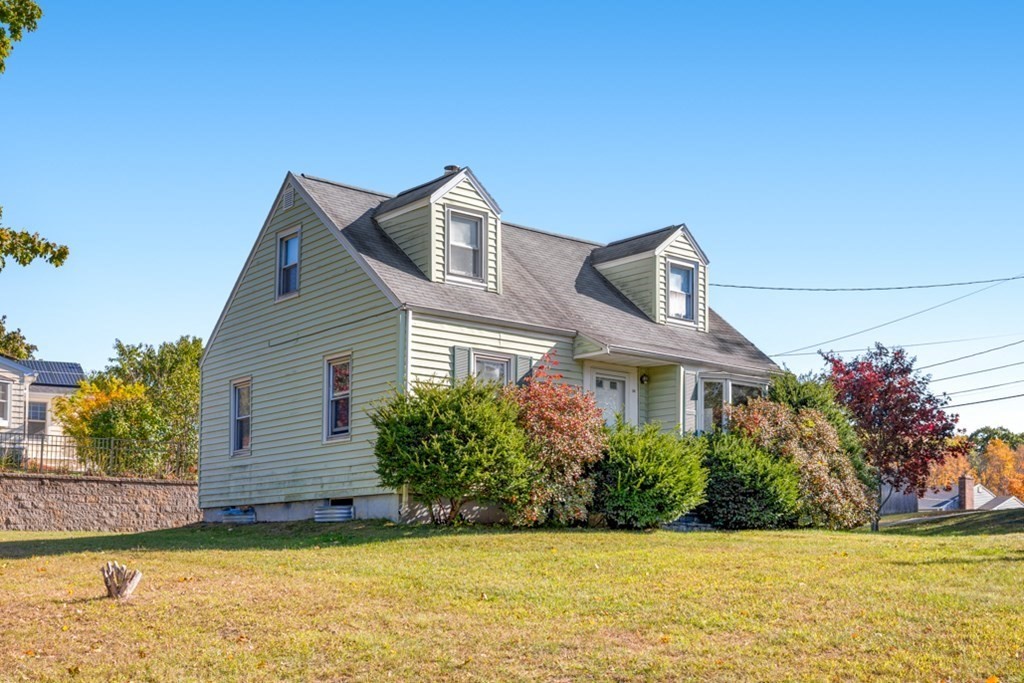 54 Gilman Road Waltham, MA 02452 - Photo 2 of 20 Gallery Image 2