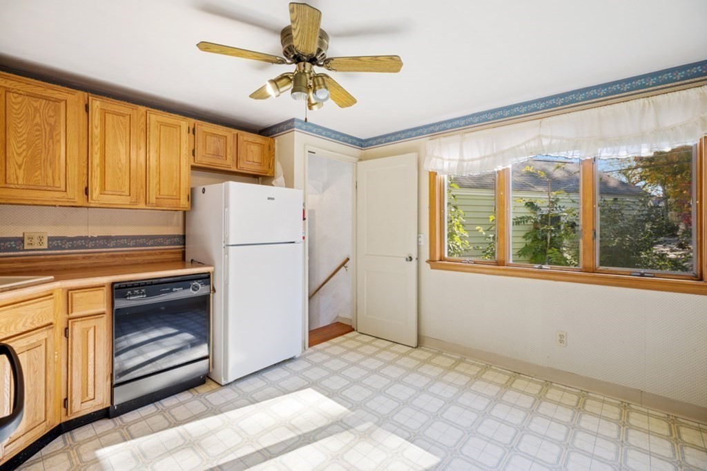 54 Gilman Road Waltham, MA 02452 - Photo 6 of 20 Gallery Image 6