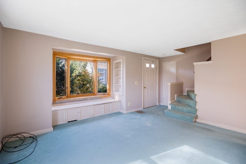 54 Gilman Road Waltham, MA 02452 - Photo 8 of 20 Gallery Image 8