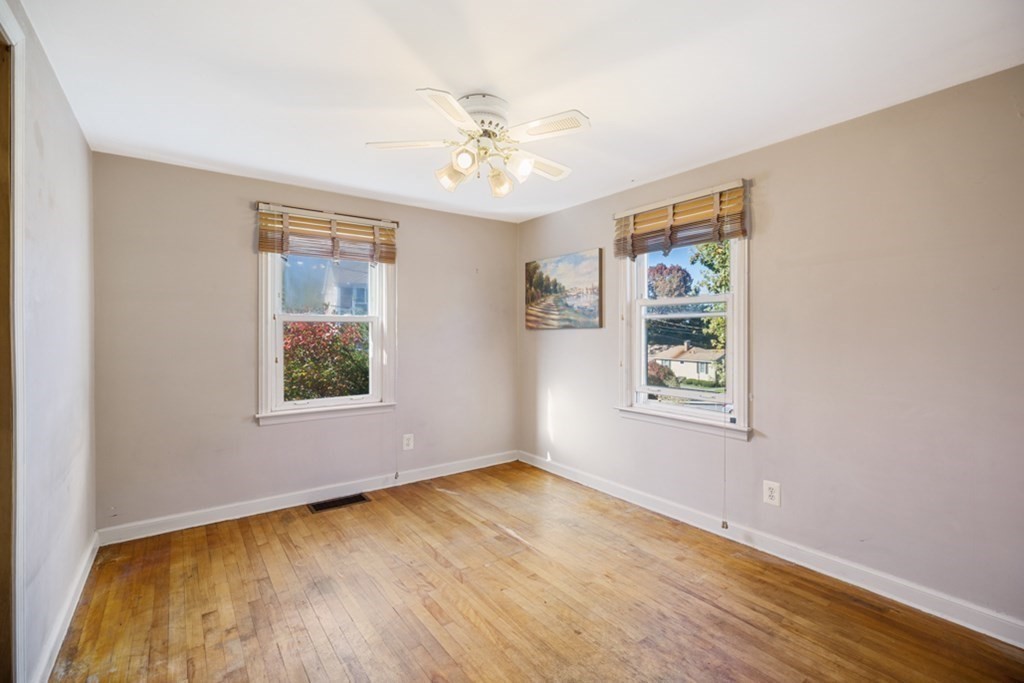 54 Gilman Road Waltham, MA 02452 - Photo 10 of 20 Gallery Image 10