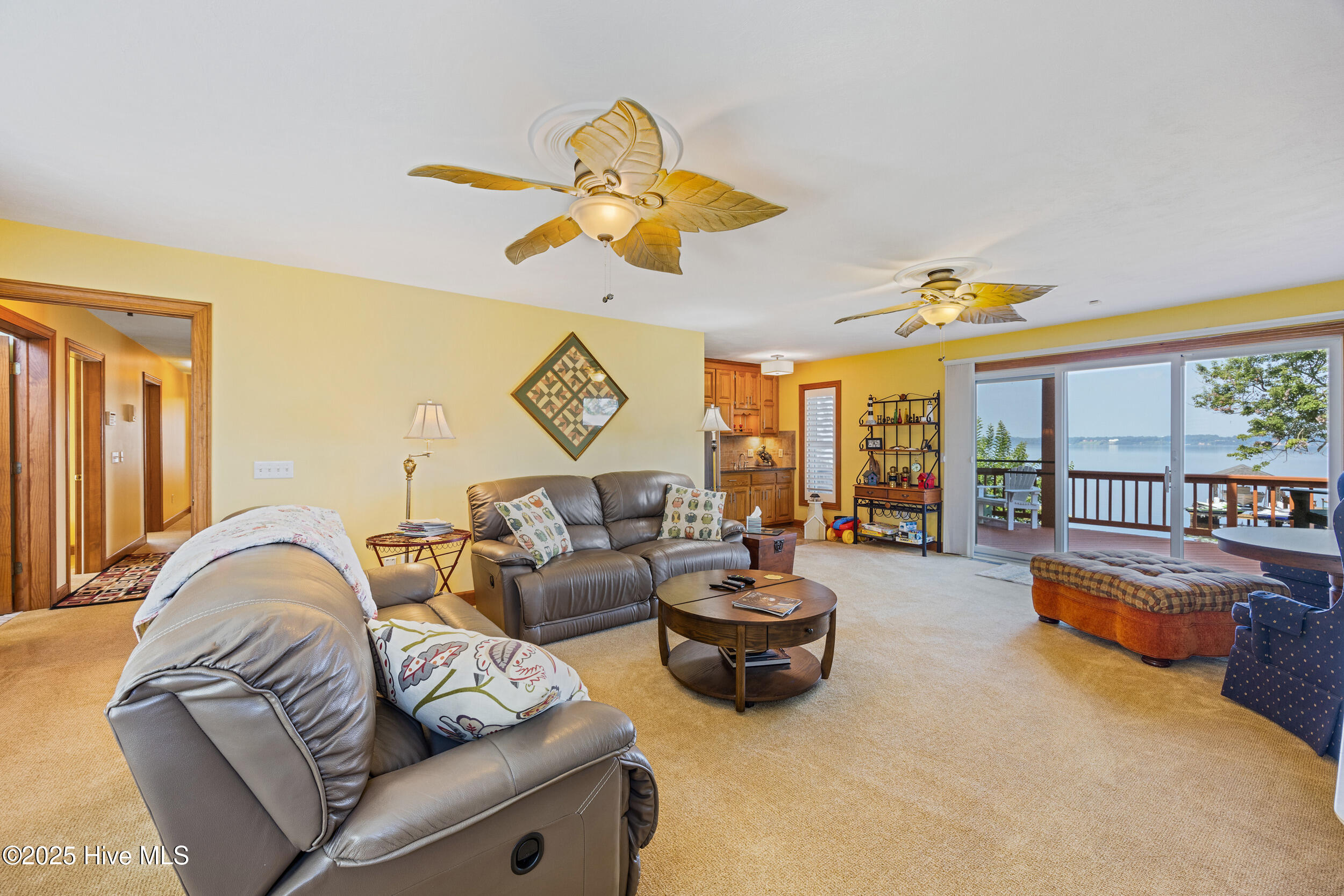953 Old Ferry Road Edenton, NC 27932 - Photo 9 of 53 Spacious Family Room with views of the River