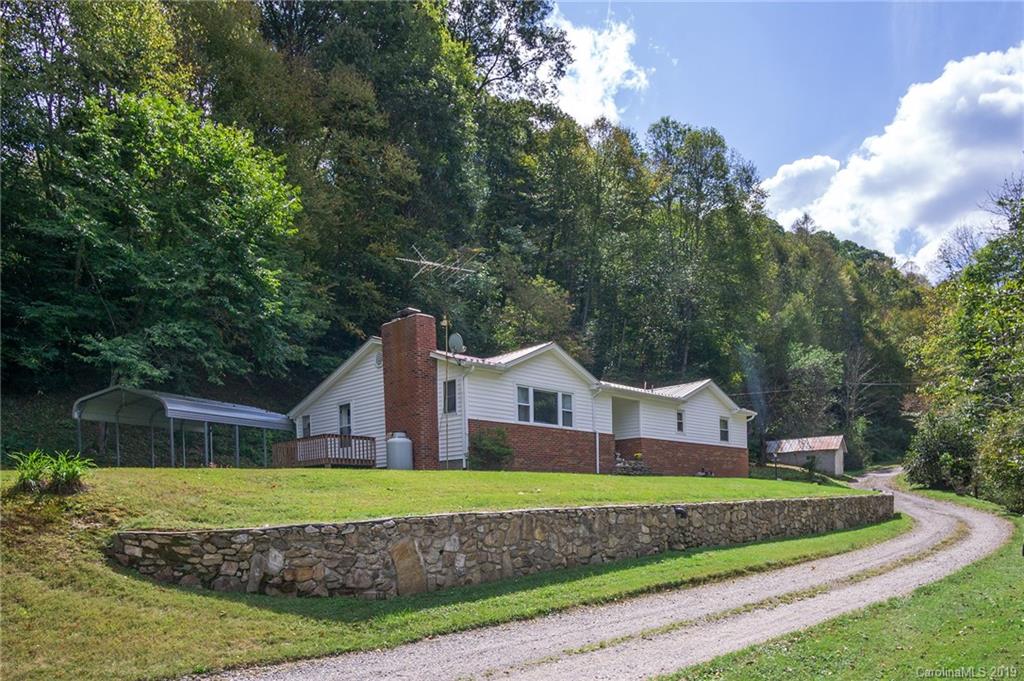 231 Fox Road Mars Hill, NC 28754 - Photo 2 of 12 Gallery Image 2