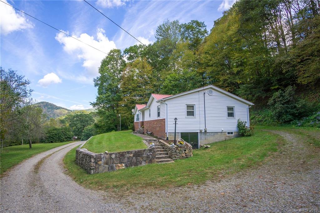 231 Fox Road Mars Hill, NC 28754 - Photo 11 of 12 Gallery Image 11