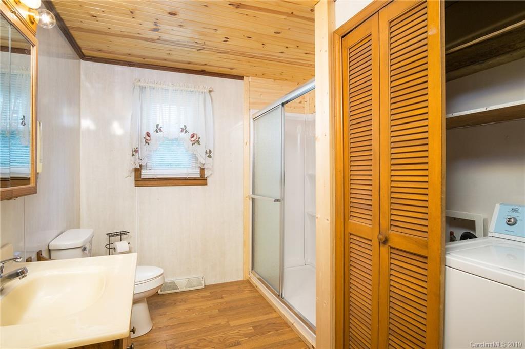 231 Fox Road Mars Hill, NC 28754 - Photo 8 of 12 Gallery Image 8