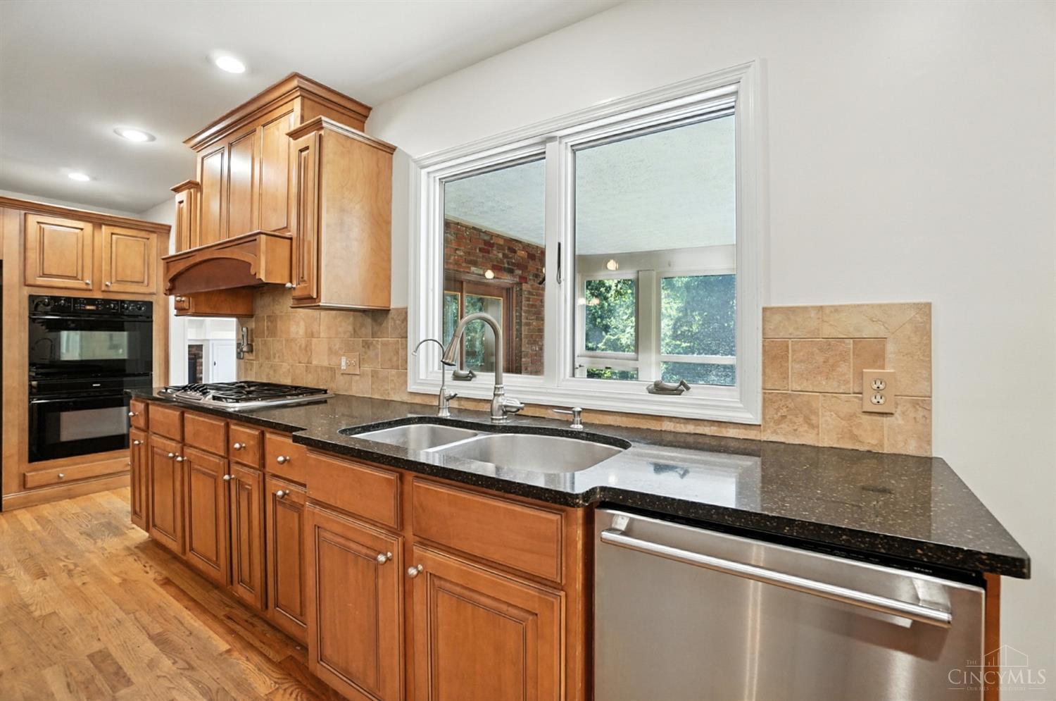 6807 Dawson Road Madeira, OH 45243 - Photo 17 of 99 Gallery Image 17