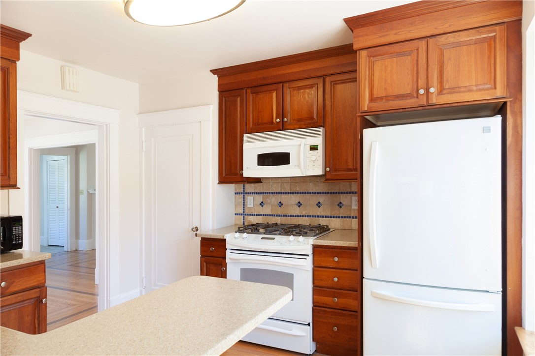 55 Bliss Road Newport, RI 02840 - Photo 23 of 36 Gallery Image 23