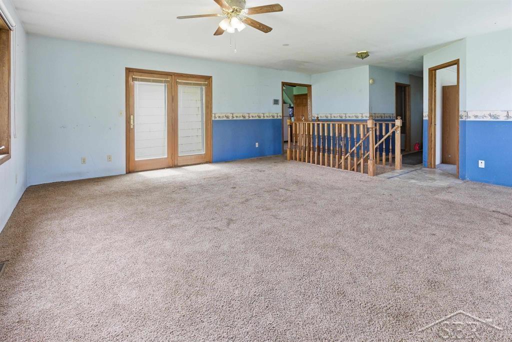 412 West Almeda Beach Road Pinconning, MI 48650 - Photo 8 of 30