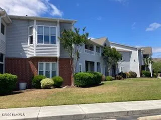 $234,900 | 4154 Breezewood Drive, Unit 202, Wilmington, NC 28412