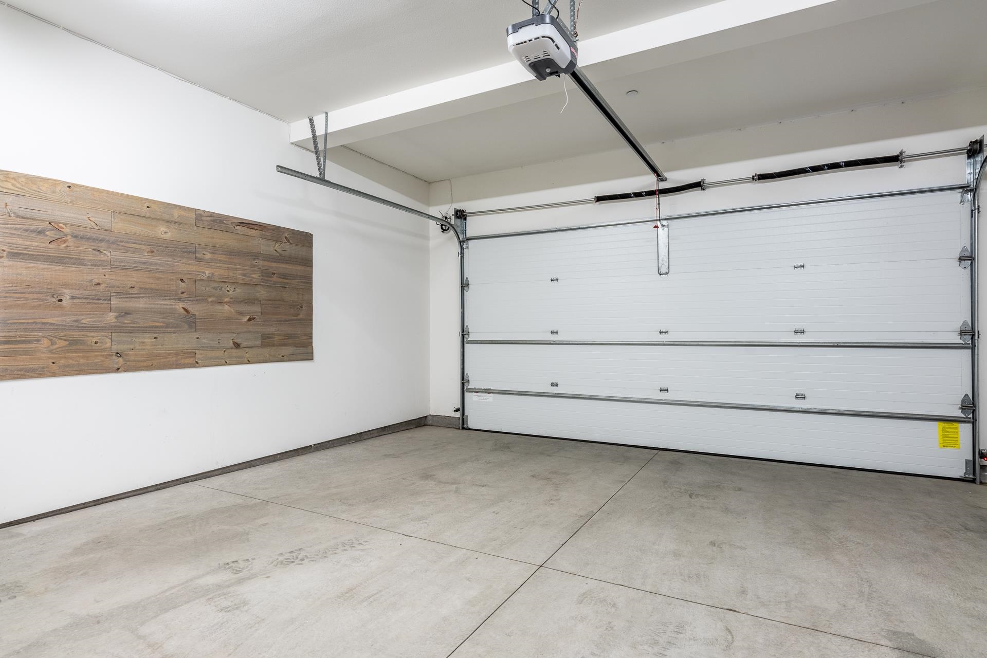 1353 Timber Creek Road, Unit 1353 Mammoth Lakes, CA 93546 - Photo 41 of 50 a view of an empty room