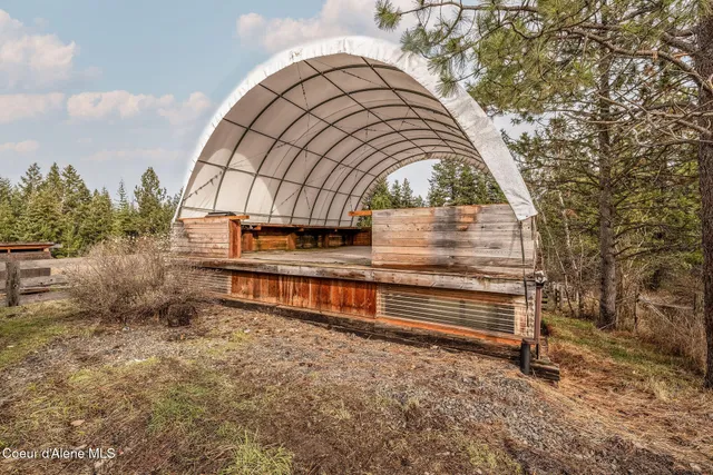 $325,000 | 41975 State Highway 3, St. Maries, ID 83861