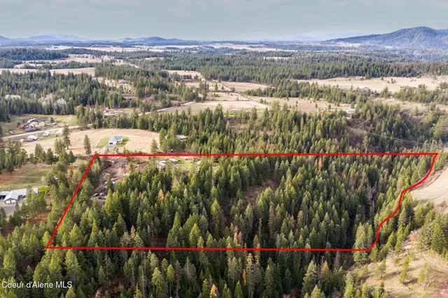 $325,000 | 41975 State Highway 3, St. Maries, ID 83861