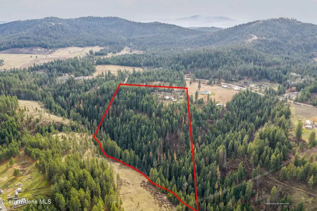 $325,000 | 41975 State Highway 3, St. Maries, ID 83861