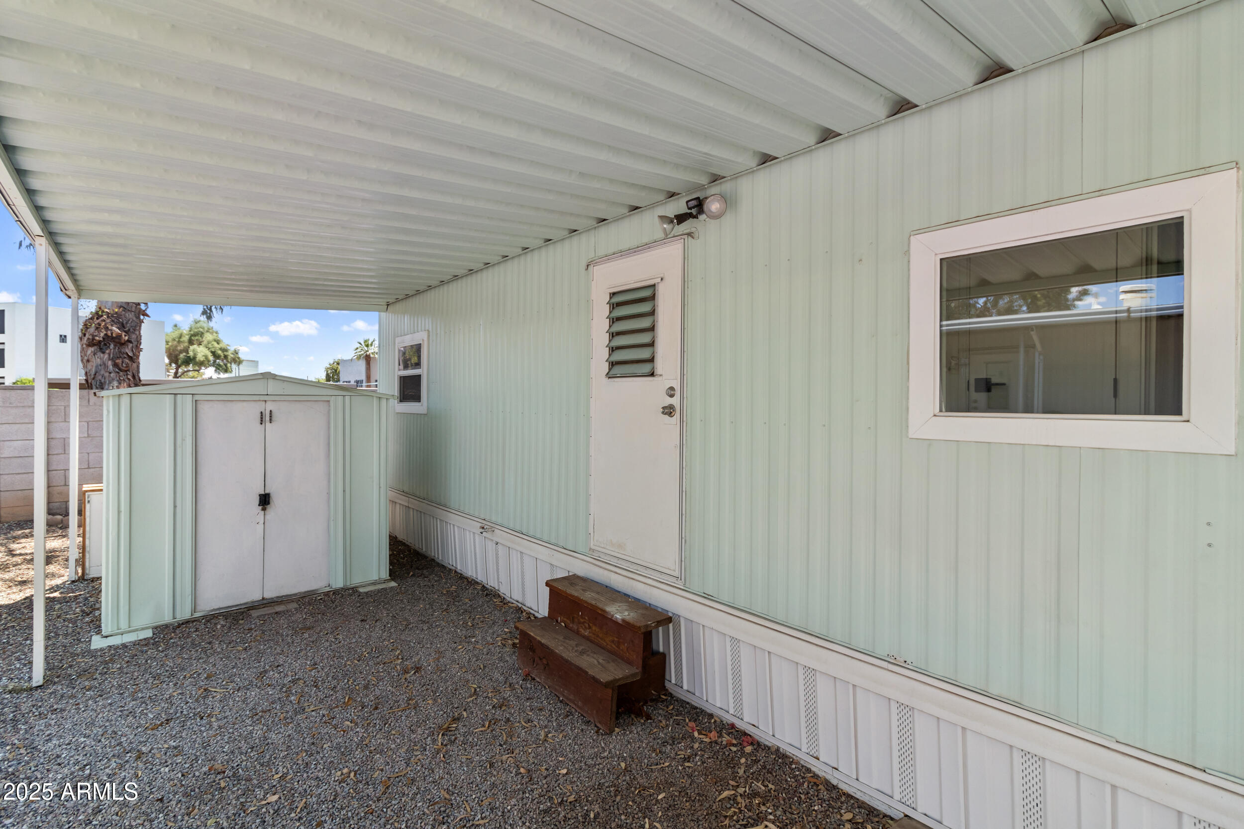 535 South Alma School Road, Unit 17 Mesa, AZ 85210 - Photo 24 of 58 a room with furniture and a window