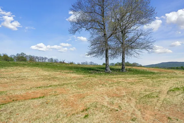 $599,900 | 278 Stone Creek Boulevard, McMinnville, TN 37110