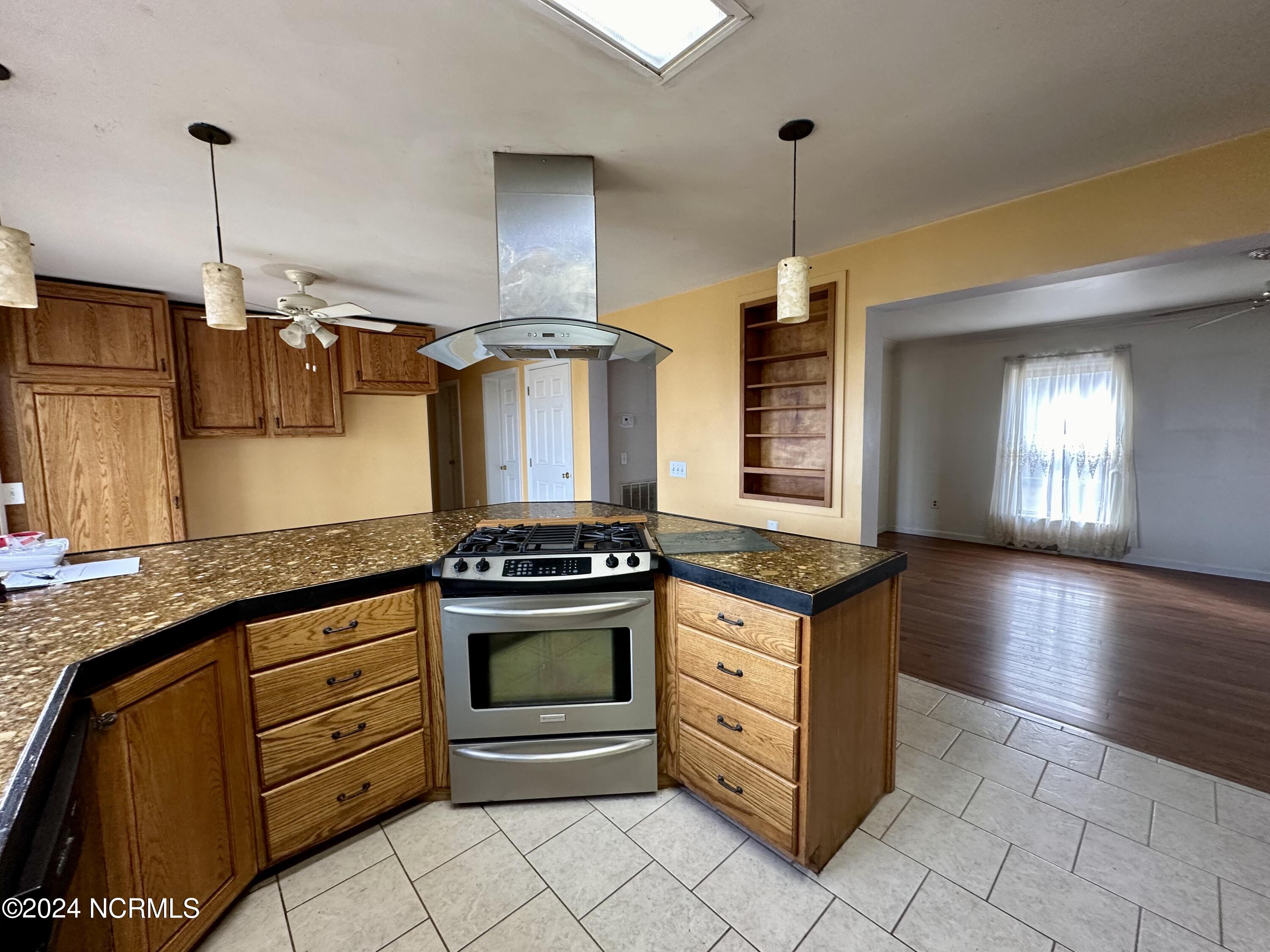 514 Blair Shores Road Roper, NC 27970 - Photo 5 of 37 IMG_6954