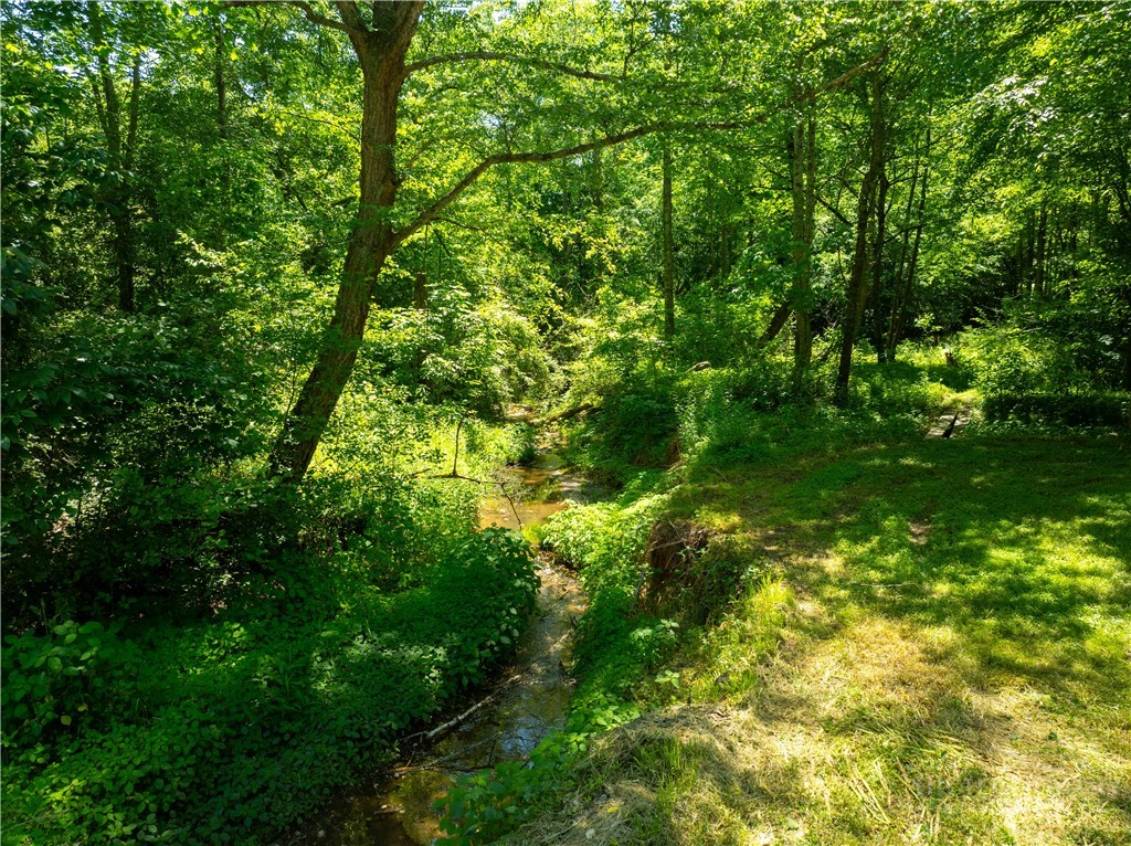 142 Pioneer Road Harmony, NC 28634 - Photo 10 of 49