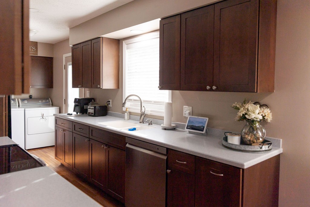 114 Mapleleaf Drive Catlin, IL 61817 - Photo 7 of 33 Kitchen 4