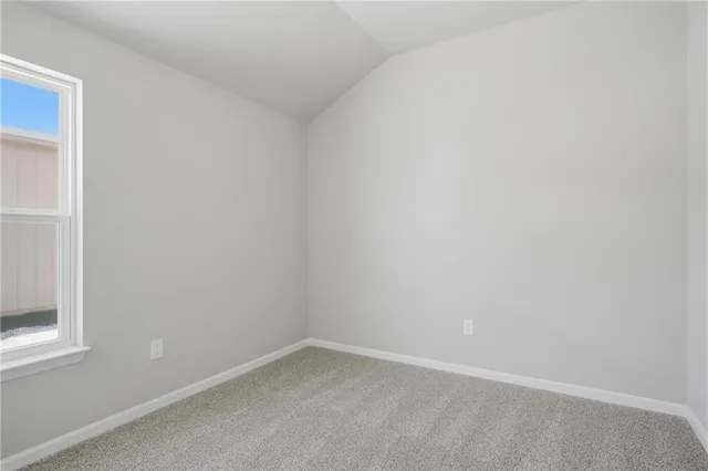 $327,515 | 20257 West 194th Terrace, Spring Hill, KS 66083