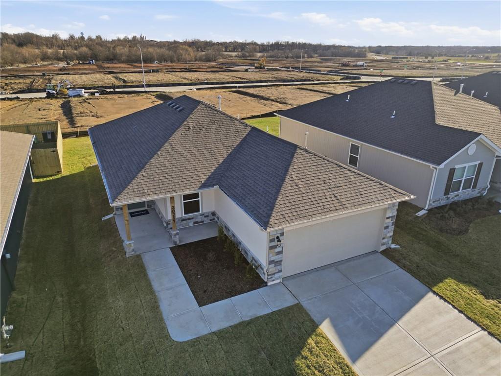 20257 West 194th Terrace Spring Hill, KS 66083 - Photo 2 of 21