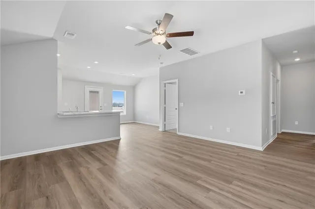 $327,515 | 20257 West 194th Terrace, Spring Hill, KS 66083