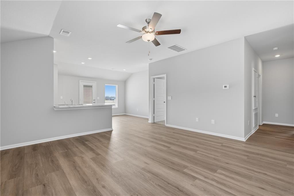 20257 West 194th Terrace Spring Hill, KS 66083 - Photo 3 of 19