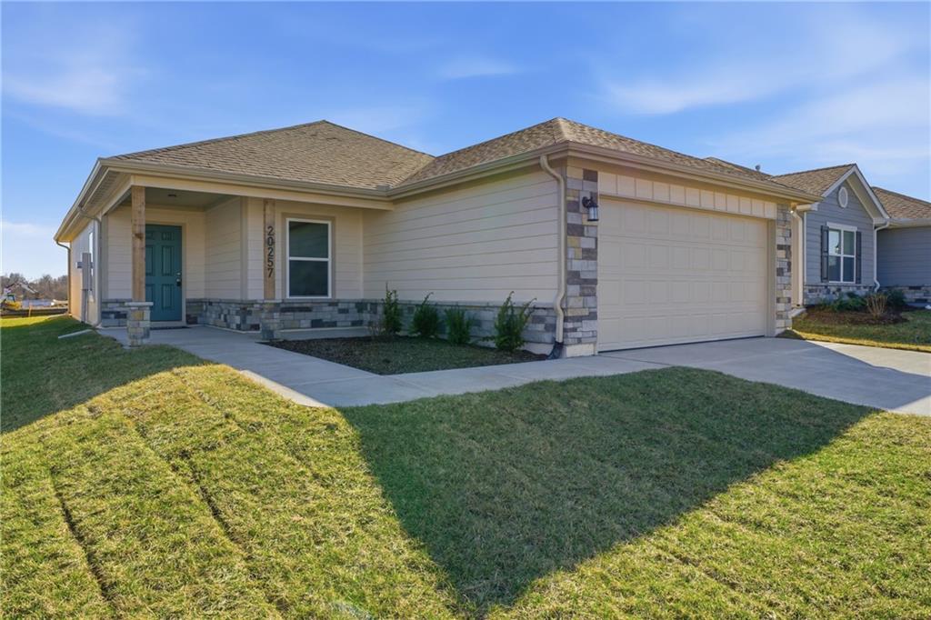 20257 West 194th Terrace Spring Hill, KS 66083 - Photo 3 of 21