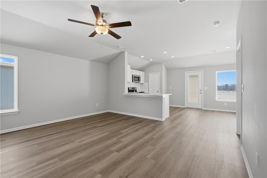 20257 West 194th Terrace Spring Hill, KS 66083 - Photo 4 of 19