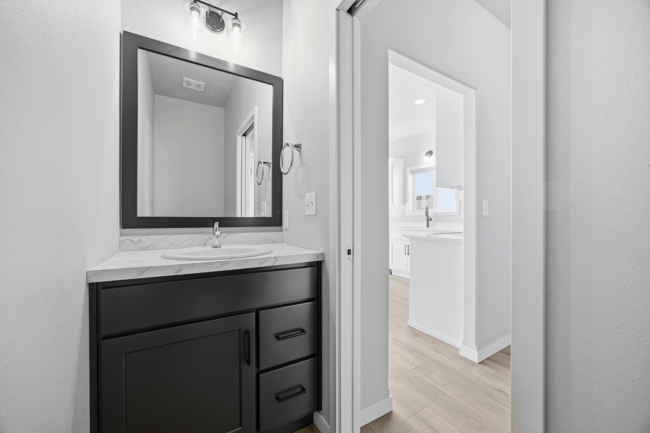 6797 28th Street South Fargo, ND 58104 - Photo 12 of 35