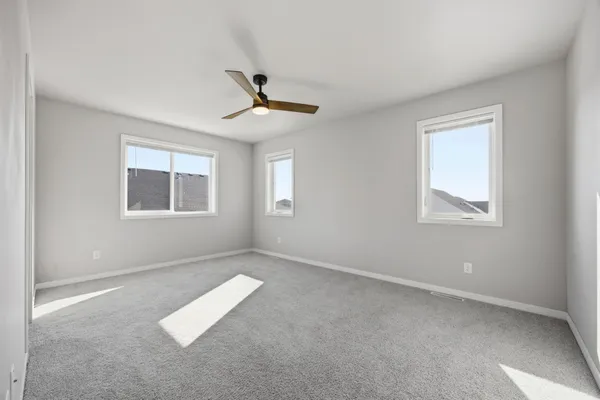 $424,900 | 6797 28th Street South, Fargo, ND 58104