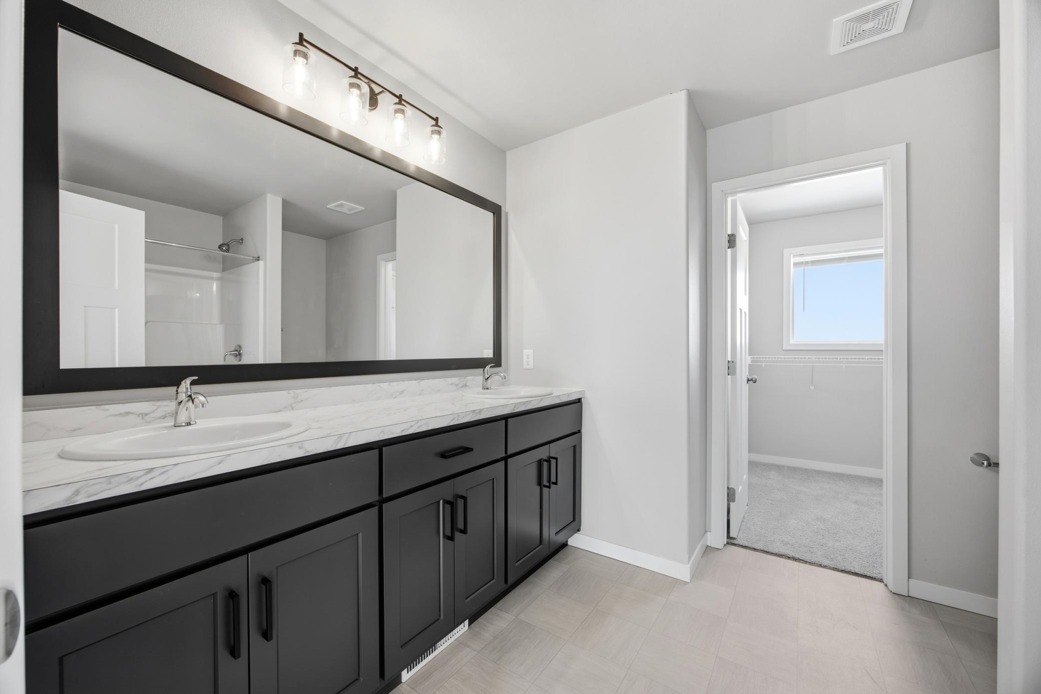 6797 28th Street South Fargo, ND 58104 - Photo 15 of 35