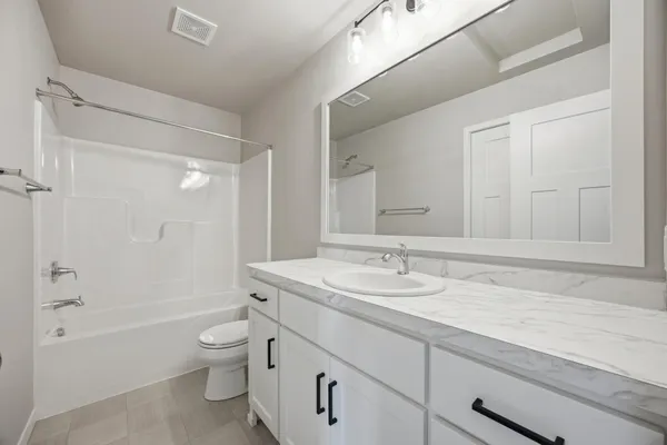 $424,900 | 6797 28th Street South, Fargo, ND 58104