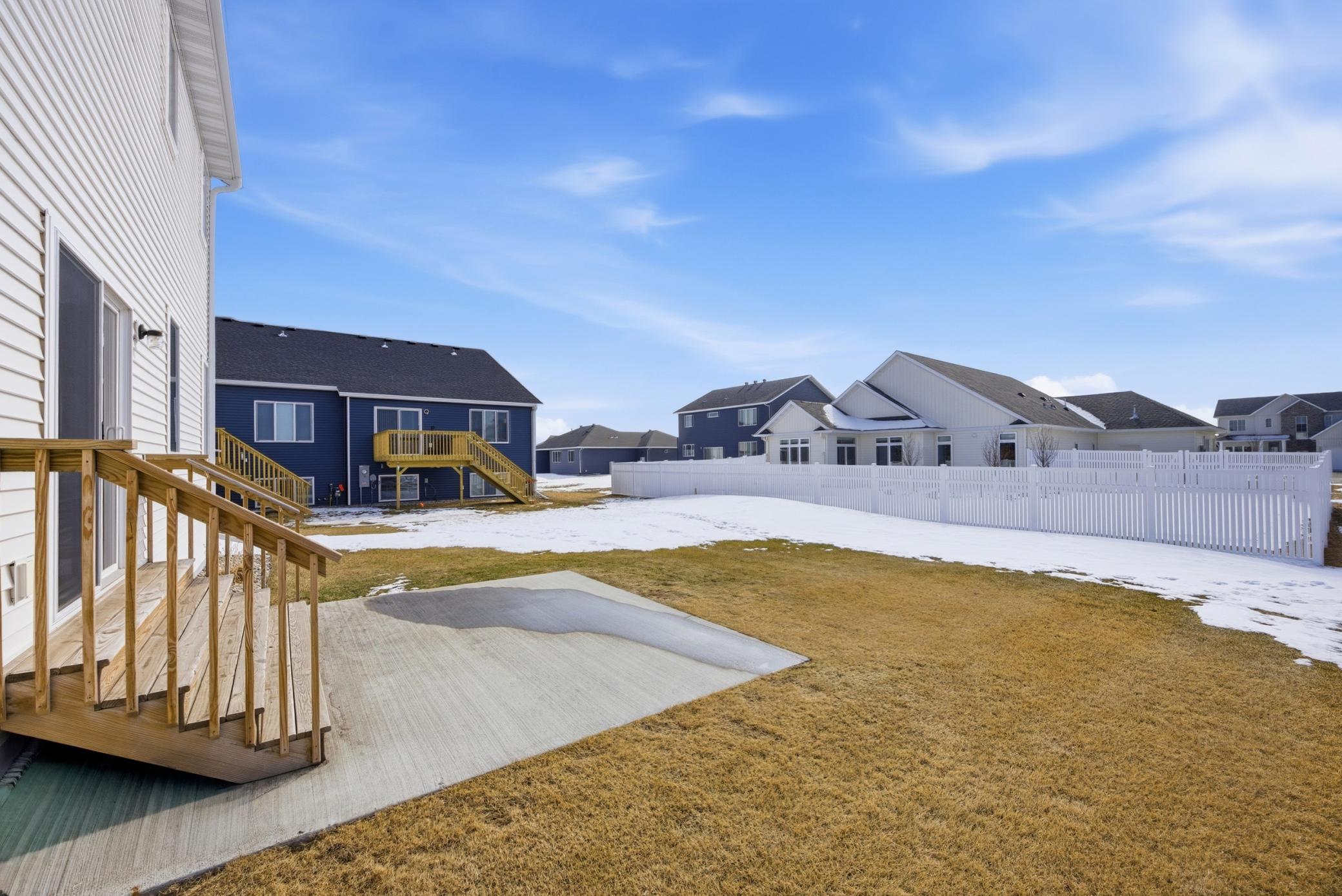 6797 28th Street South Fargo, ND 58104 - Photo 25 of 35