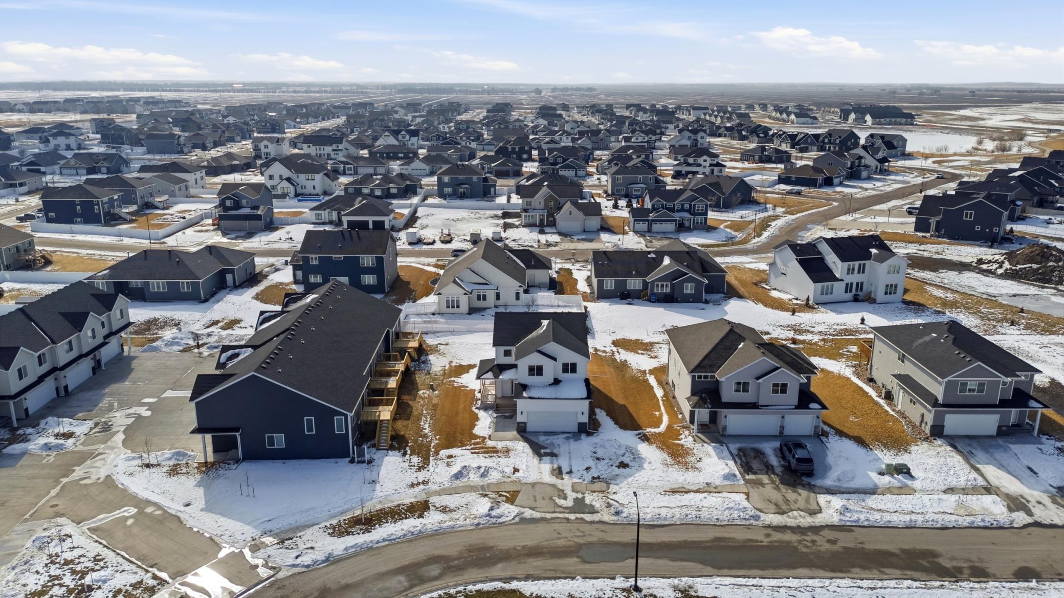 6797 28th Street South Fargo, ND 58104 - Photo 31 of 35