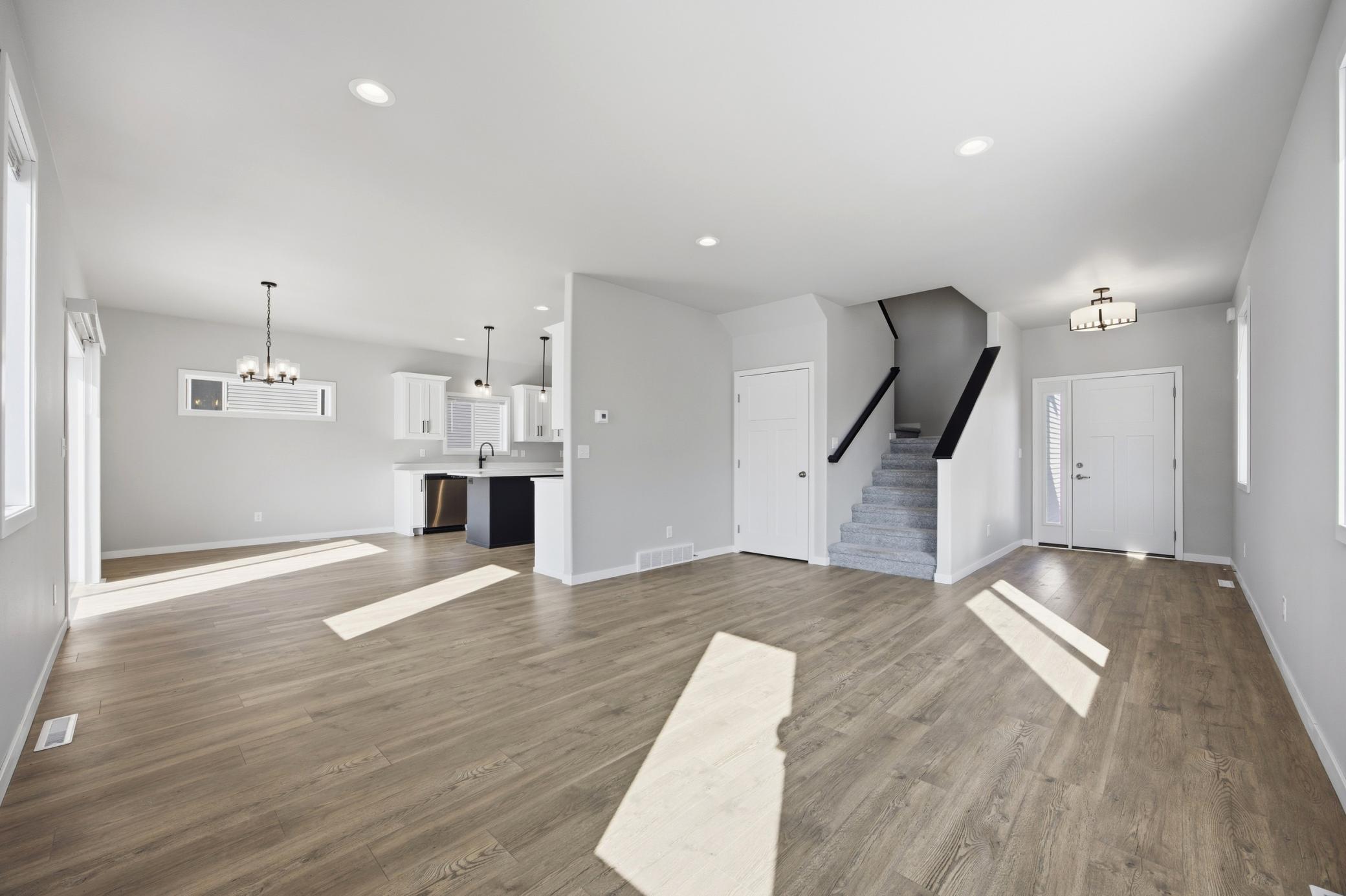 6797 28th Street South Fargo, ND 58104 - Photo 6 of 35