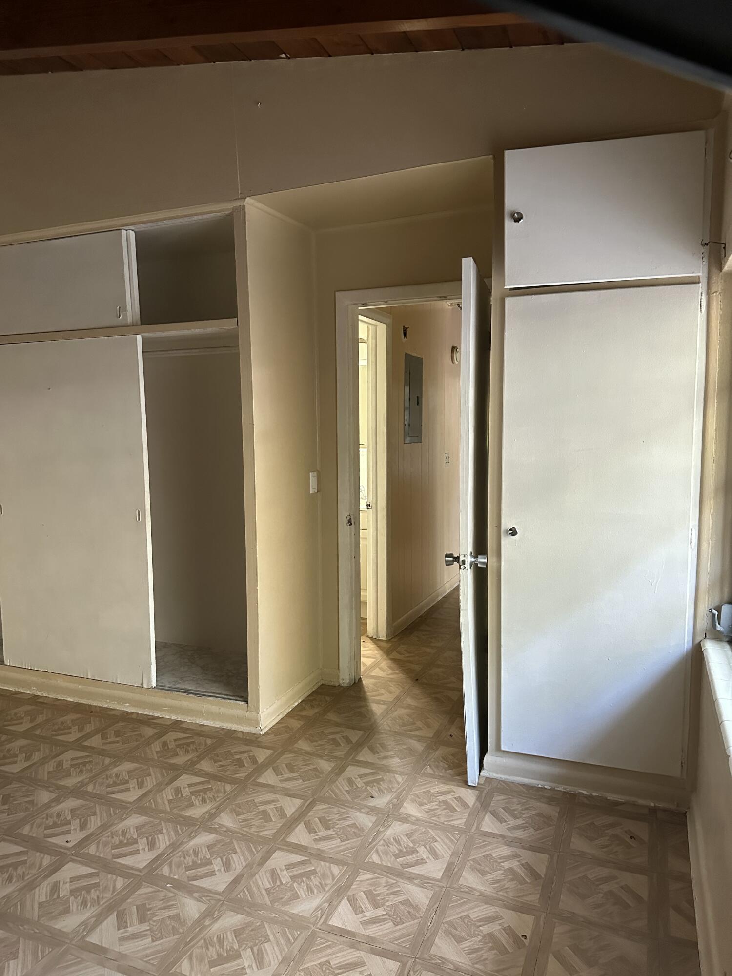 112 South Rolling Hill Road Tavernier, FL 33070 - Photo 13 of 39 2nd Bedroom